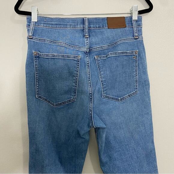 COPY - Madewell 10" High-Rise Skinny Raw Hem Jeans
Highview Wash Size 30 - Picture 10 of 13